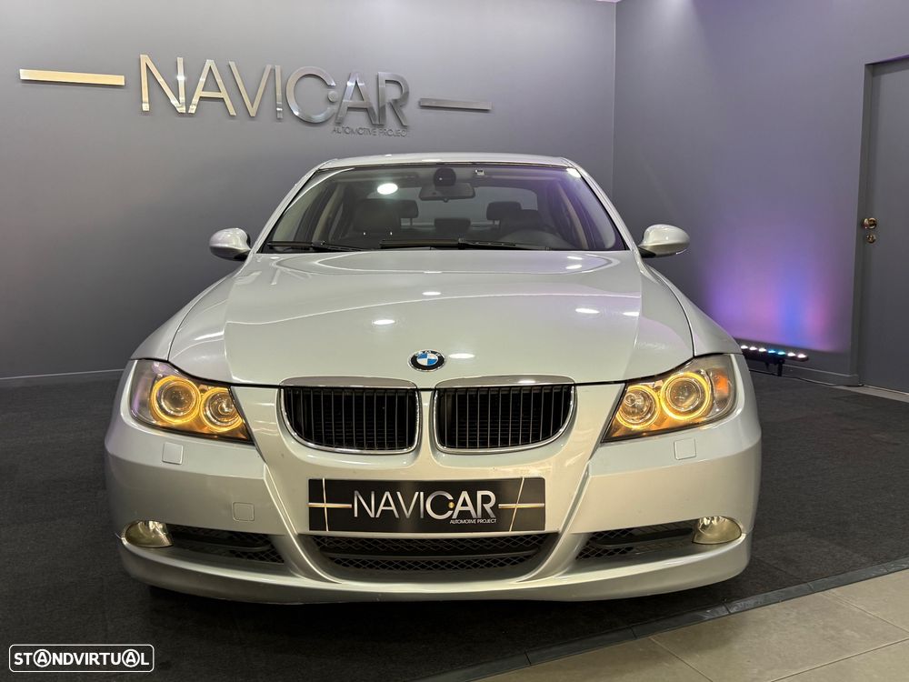 BMW 320 dA Exclusive - 3