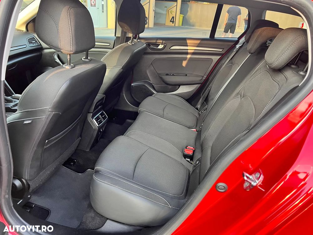 Renault Megane - 8