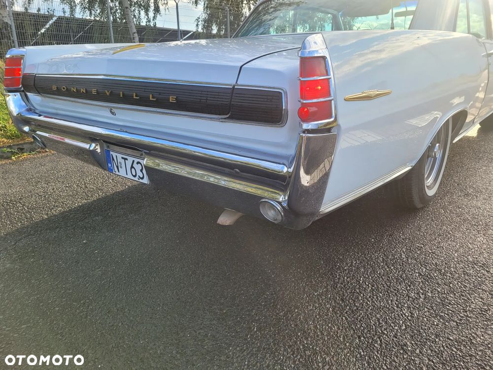 Pontiac Bonneville - 11