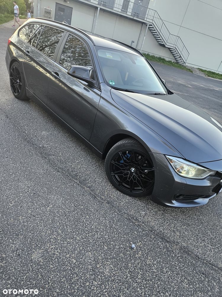 BMW Seria 3 320d Efficient Dynamics Edition - 16