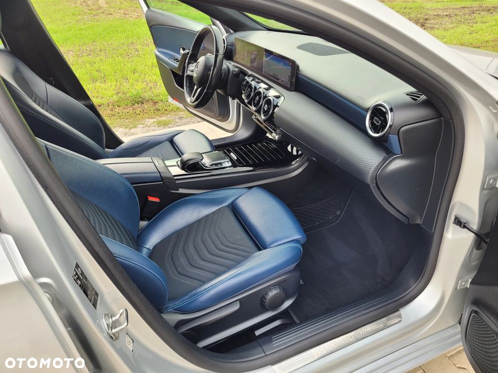 Mercedes-Benz Klasa A 180 d 7G-DCT Edition 1 - 12