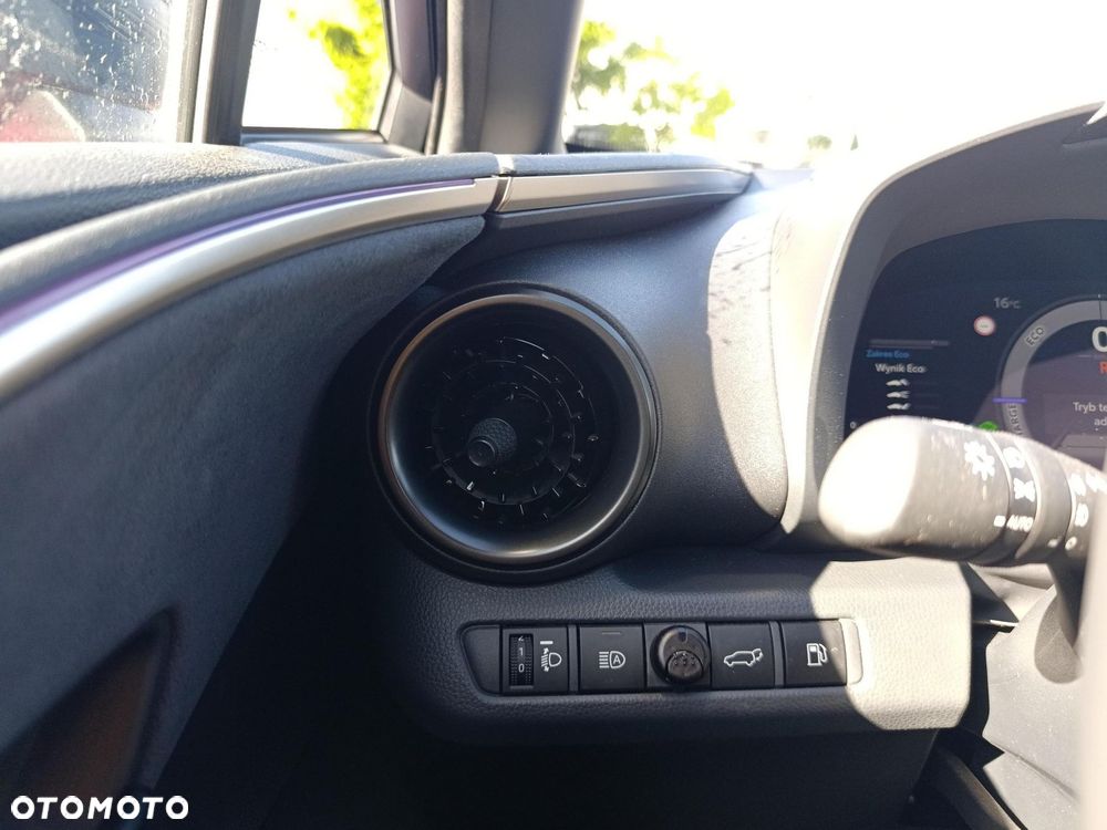 Toyota C-HR 1.8 Hybrid Executive - 31