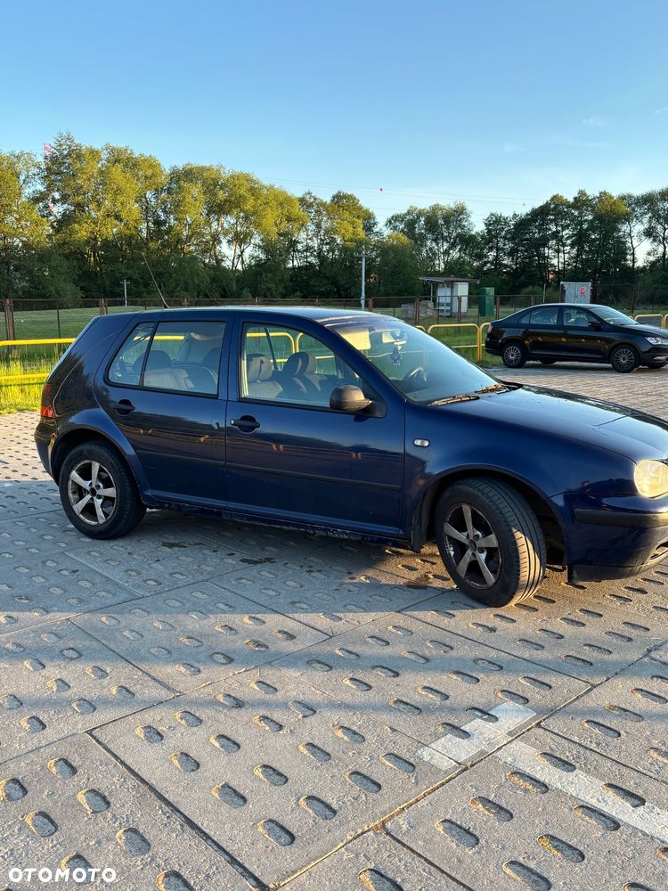 Volkswagen Golf 1.9 TDI - 4