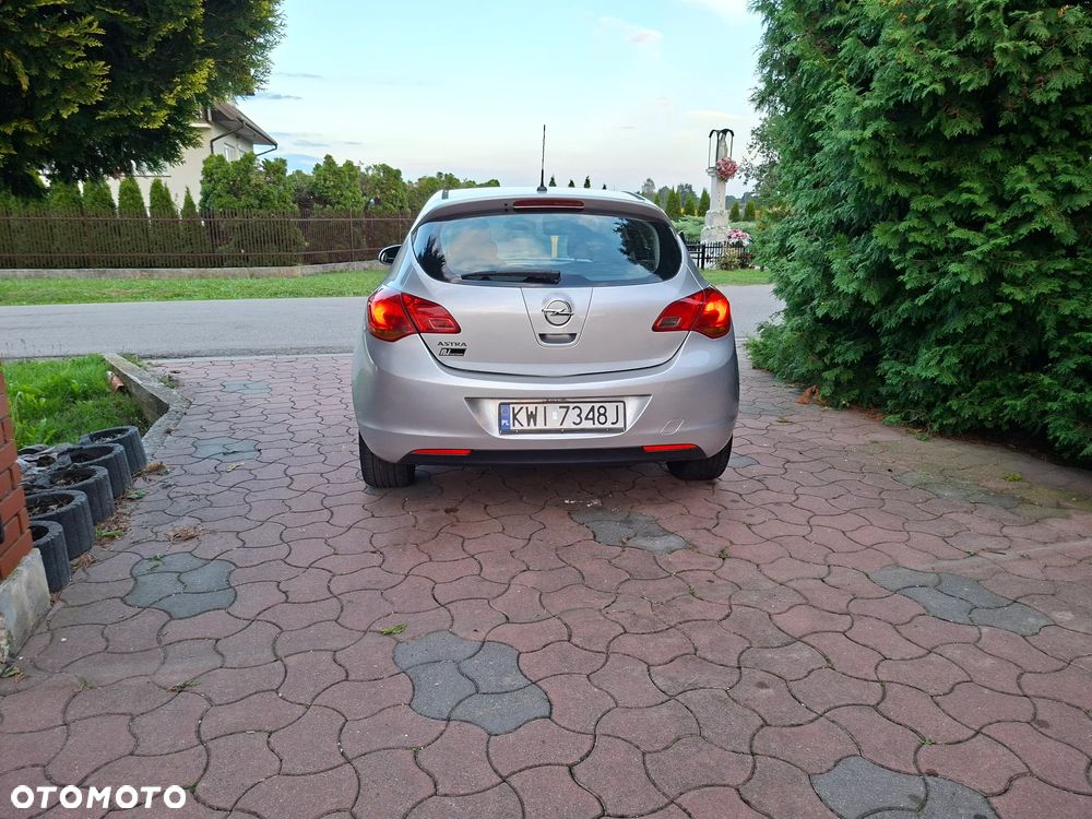 Opel Astra - 14