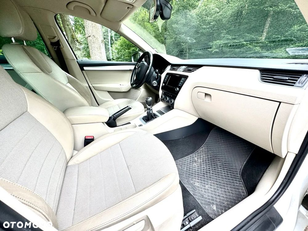 Skoda Octavia 2.0 TDI Elegance - 21