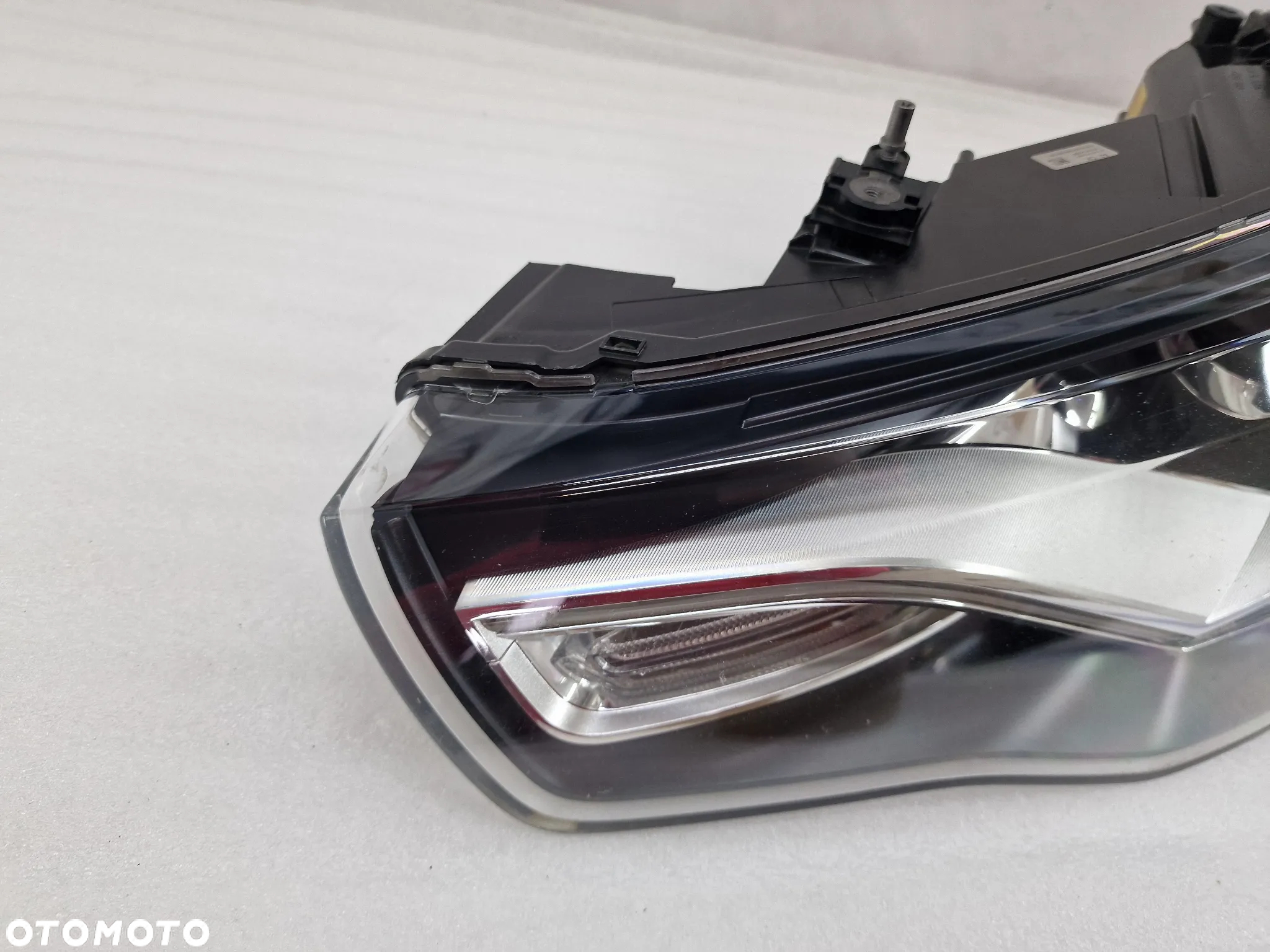 AUDI A1 8X0 10- XENON + LED LEWY LEWA LAMPA PRZEDNIA PRZÓD , ŁADNA , NIEUSZKODZONA , NR 8X0941005 , NR AUKCJI LPP26 - 2