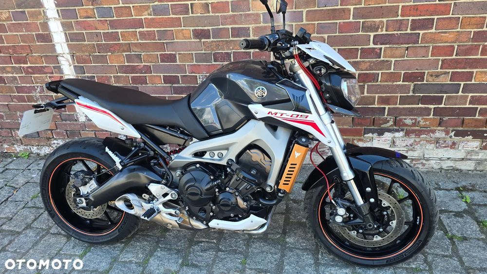 Yamaha MT - 22