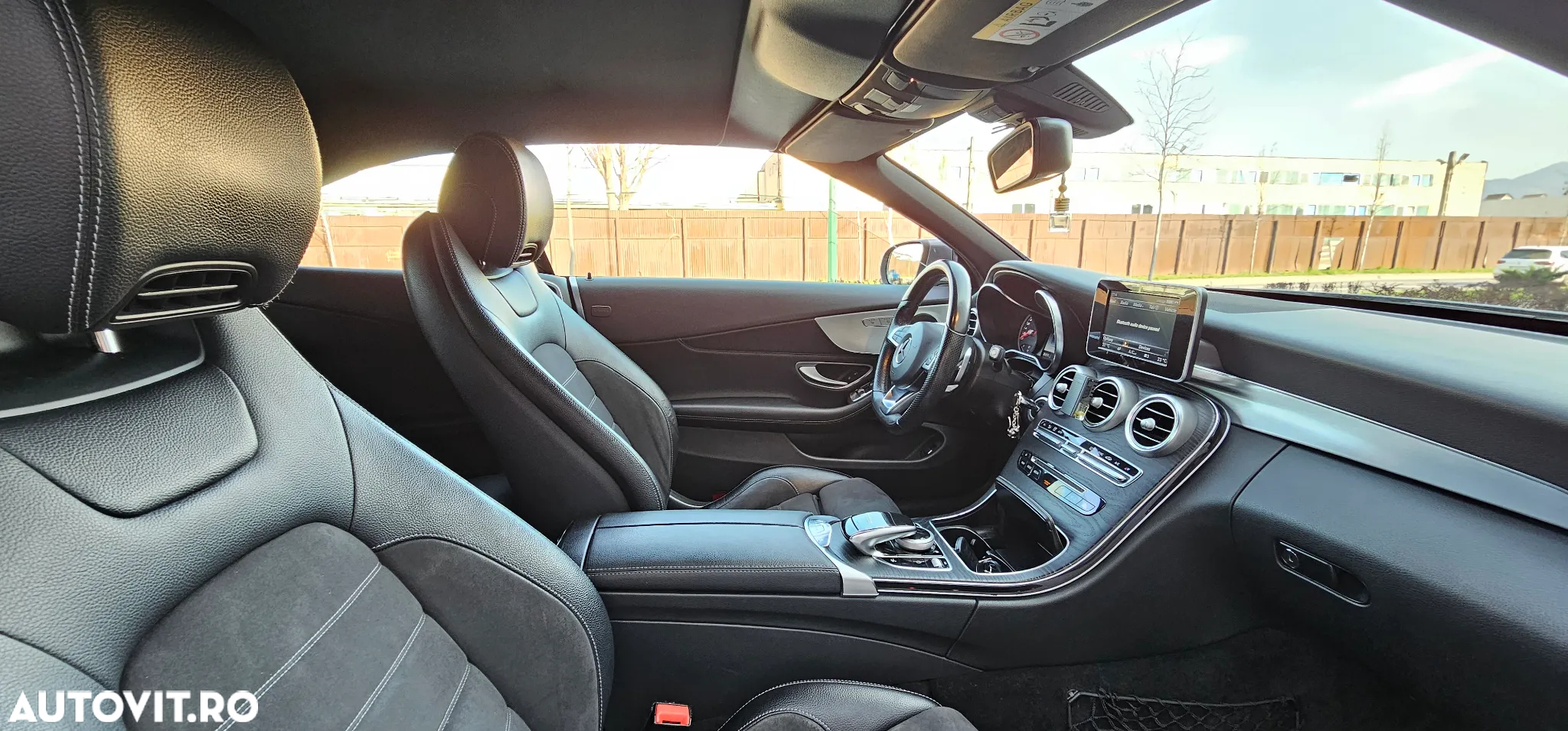Mercedes-Benz C 220 d Cabrio 4Matic 9G-TRONIC - 10