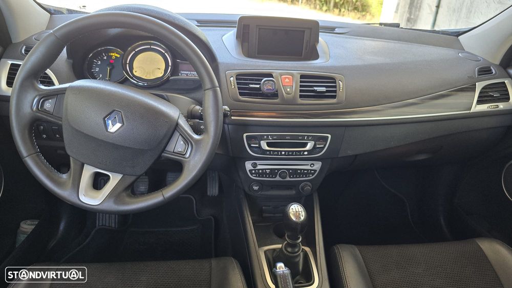 Renault Mégane Sport Tourer 1.5 dCi Dynamique - 2