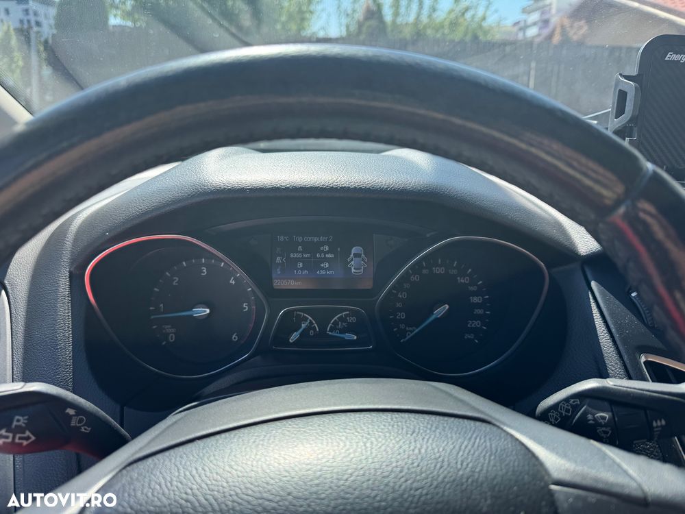 Ford Focus 1.5 TDCi Trend - 9