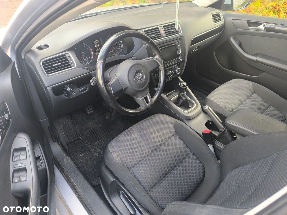 Volkswagen Jetta 1.2 TSI BMT Comfortline - 16