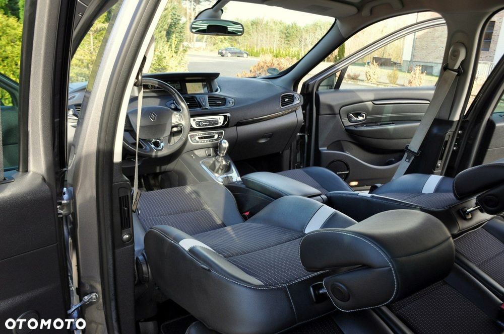 Renault Scenic - 28