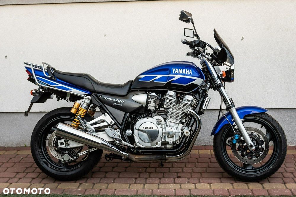 Yamaha XJR - 3