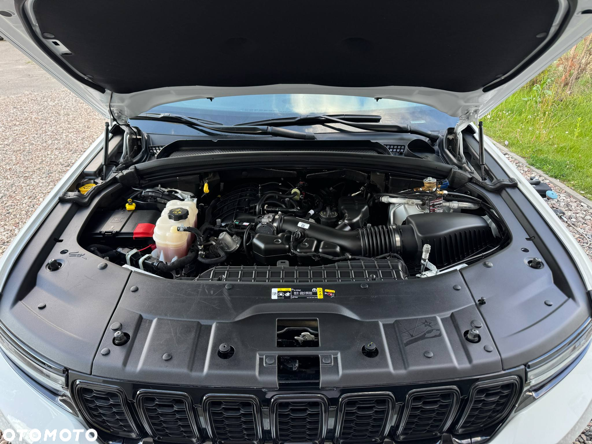 Jeep Grand Cherokee - 29