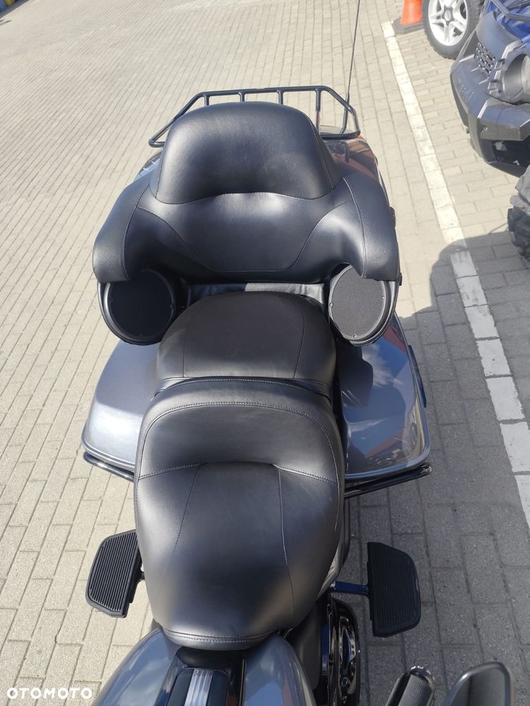 Harley-Davidson Touring Road Glide - 12