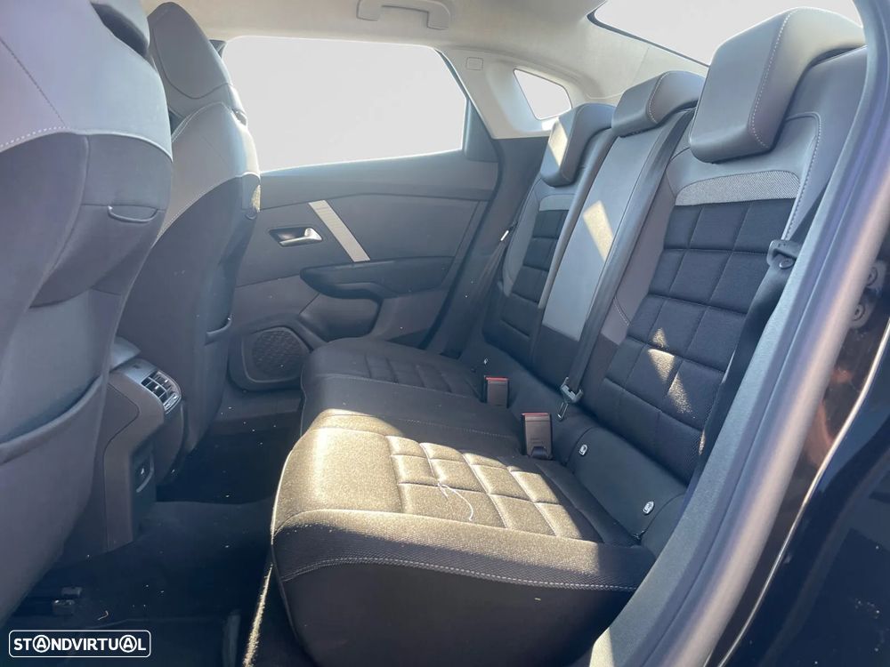 Citroën C4 X 1.2 Hybrid Plus e-DSC6 - 15