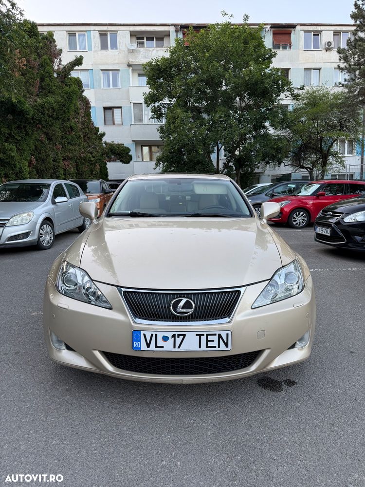 Lexus Seria IS 250 2.5 V6 Aut Luxury - 1