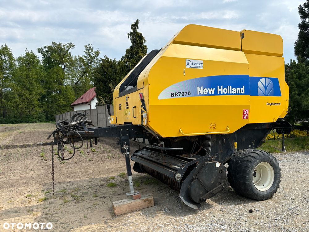 New Holland BR7070 - 3