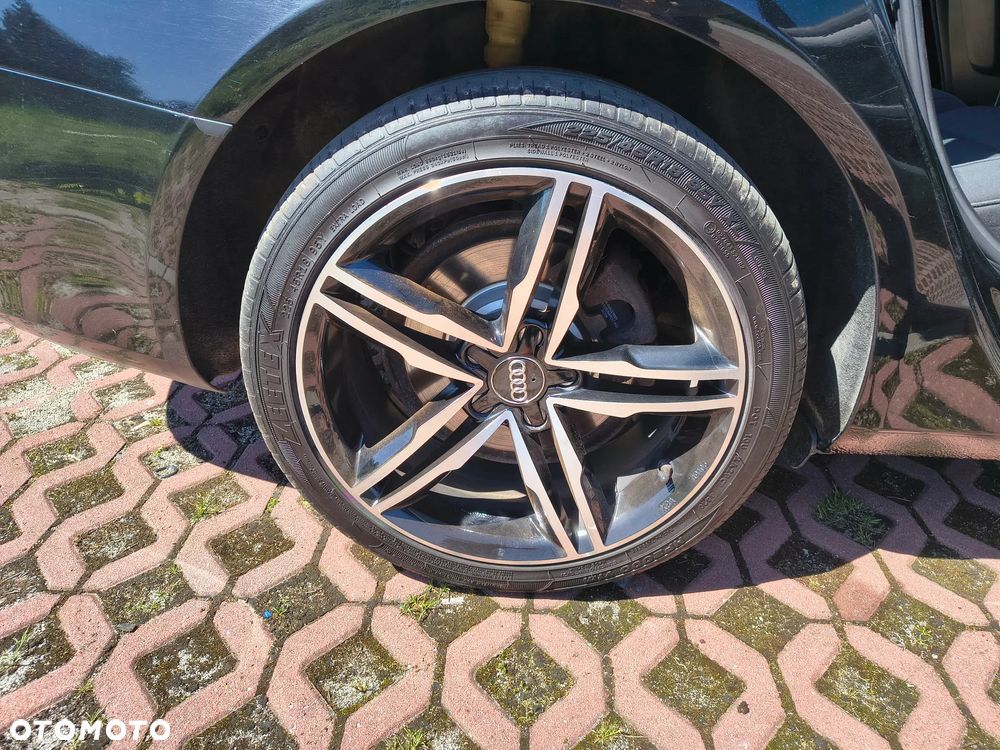 Audi A4 Avant 2.0 TDI - 9