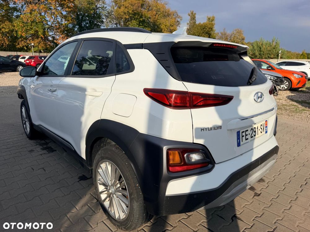 Hyundai Kona - 12