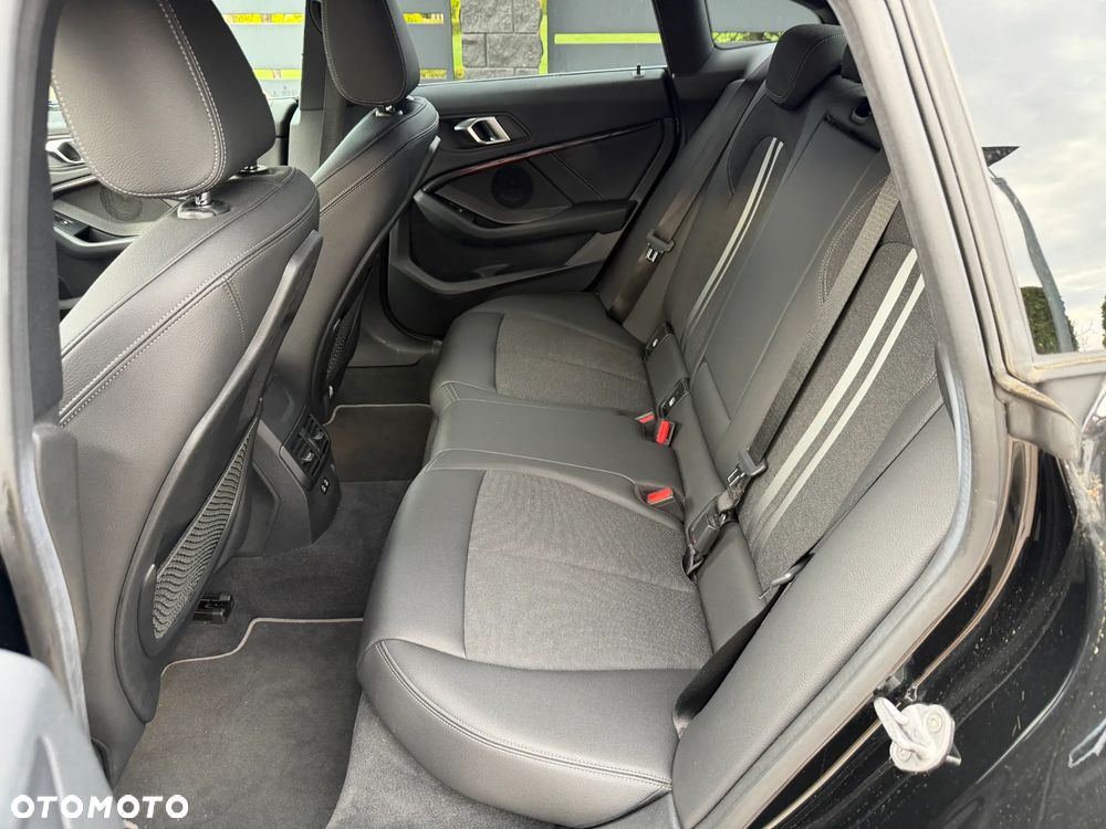 BMW Seria 2 218i Sport Line - 15