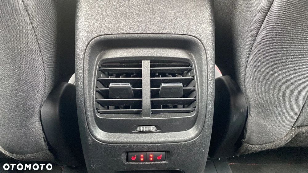 Ford Kuga - 23