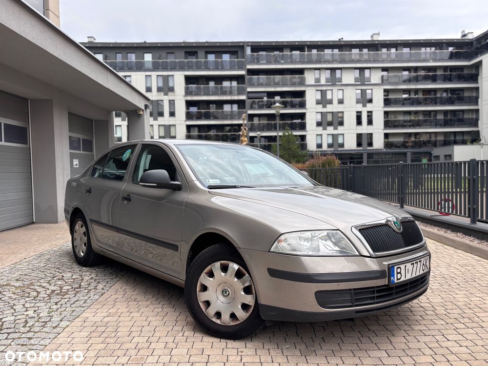 Skoda Octavia 1.6 Elegance - 3