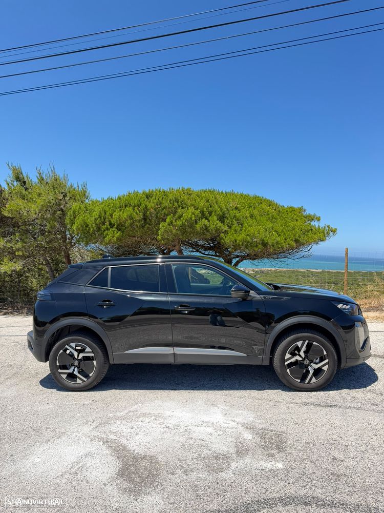 Peugeot 2008 PureTech 130 EAT8 GT - 3