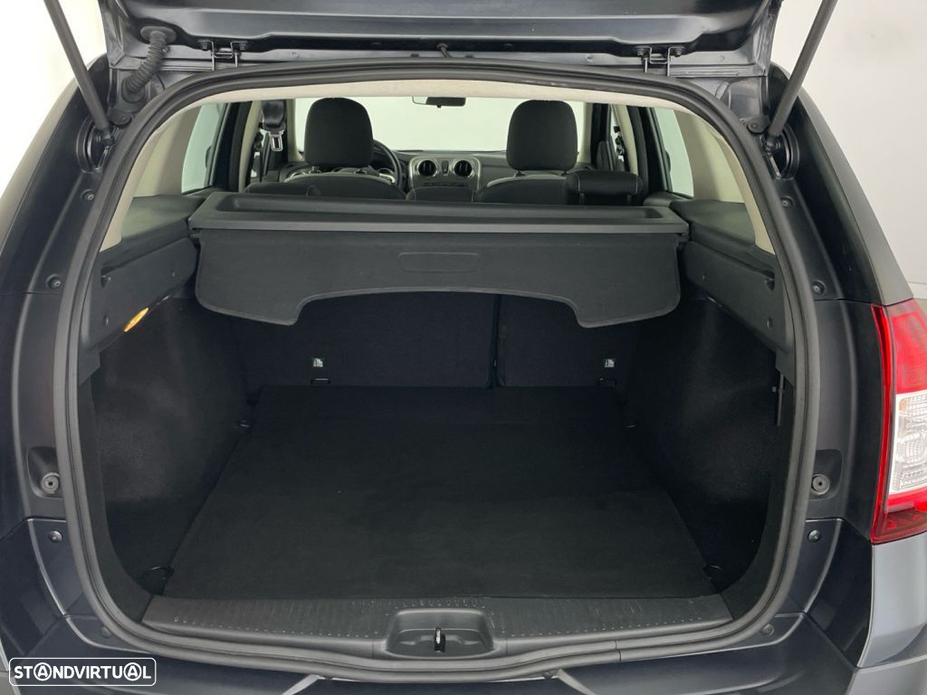 Dacia Logan MCV 0.9 TCe Stepway - 13