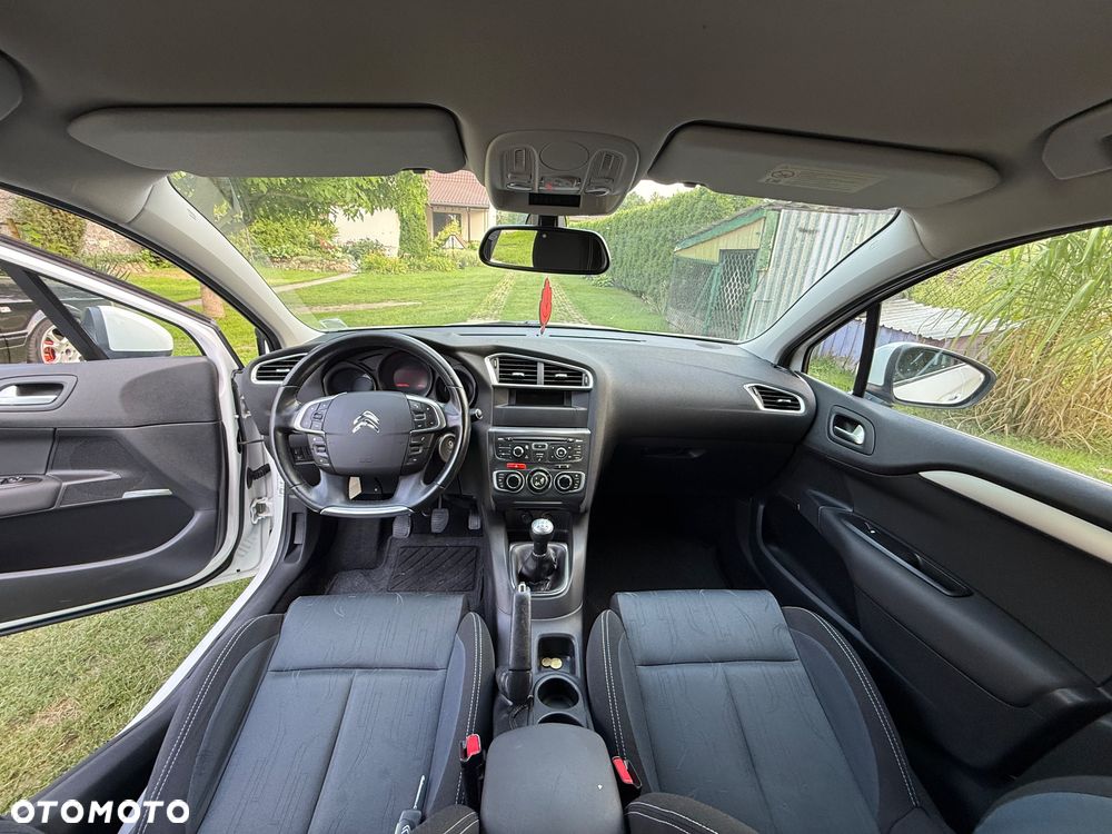 Citroën C4 1.6 VTi SX - 12