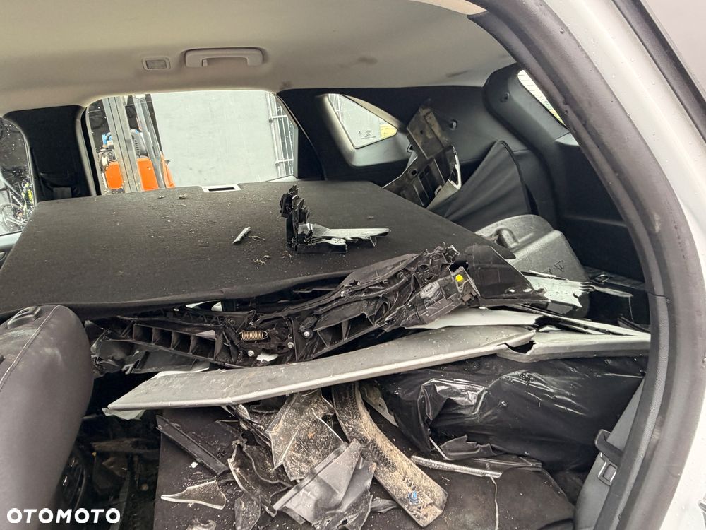 Ford Kuga 2.5 Duratec FHEV TITANIUM - 25