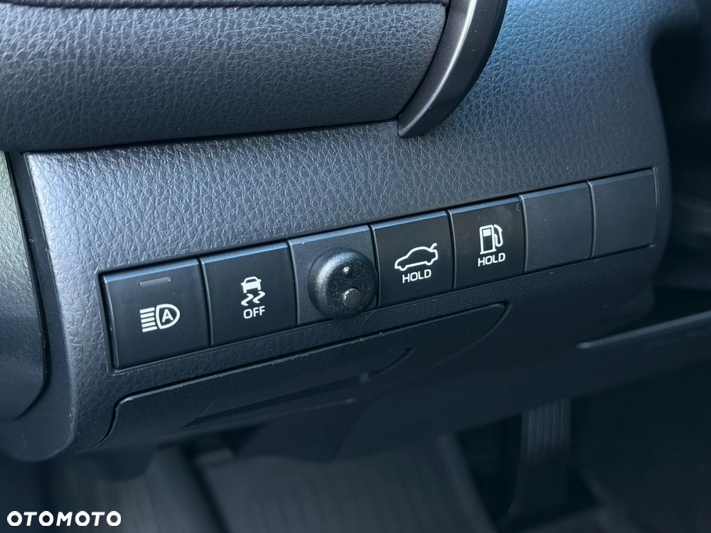 Toyota Camry 2.5 Hybrid Comfort CVT - 13