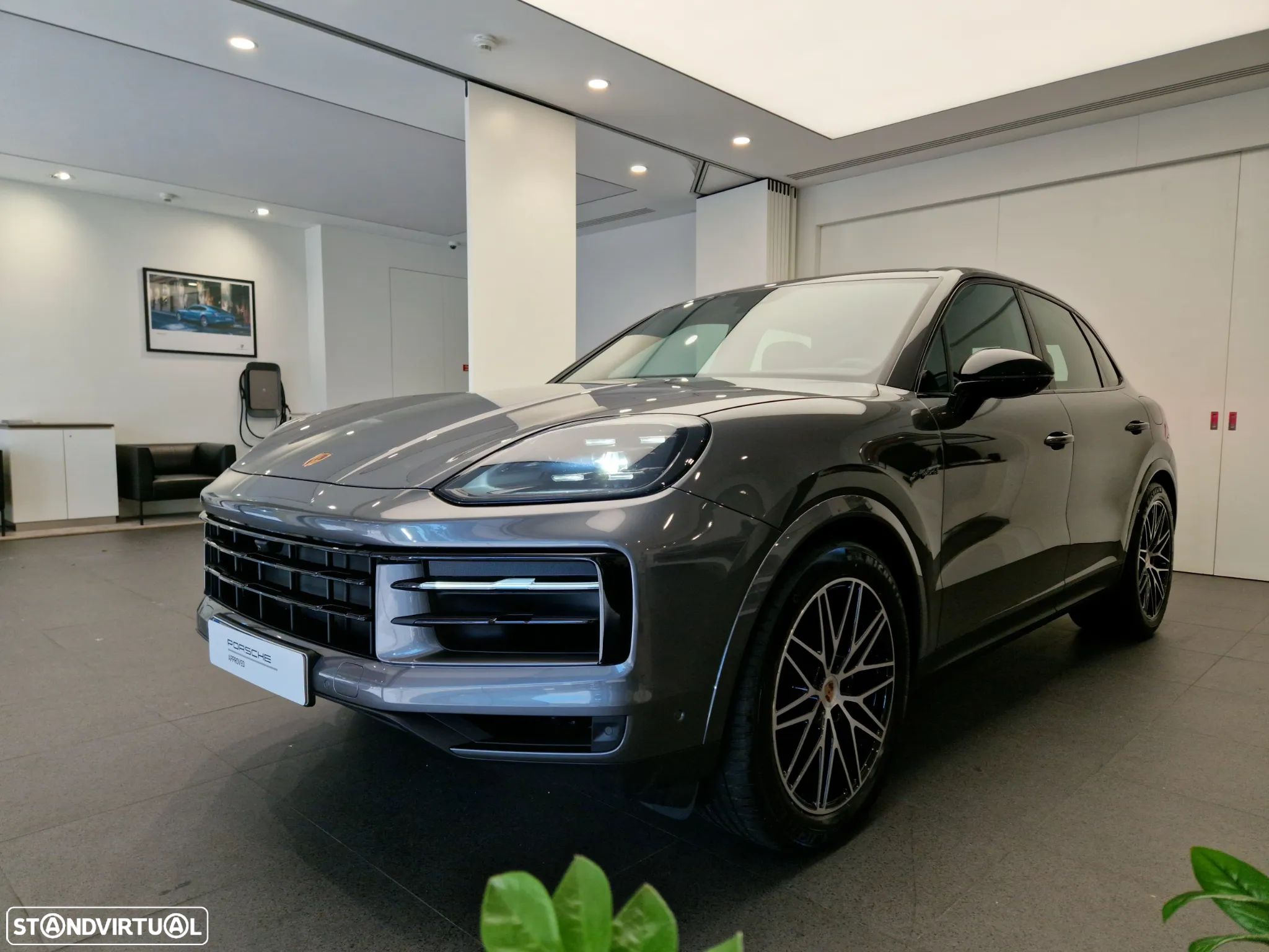 Porsche Cayenne E-Hybrid - 1