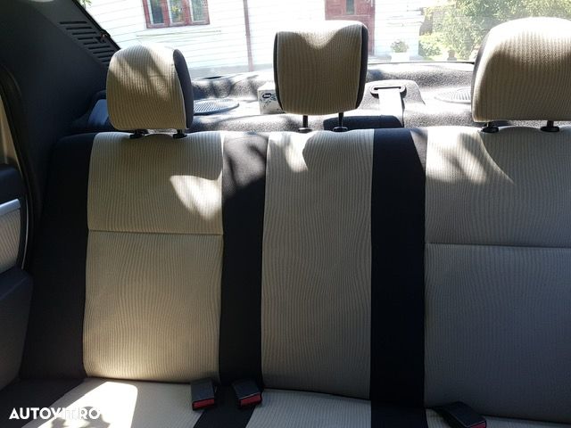 Dacia Logan K90 1.6 16v Laureate - 5