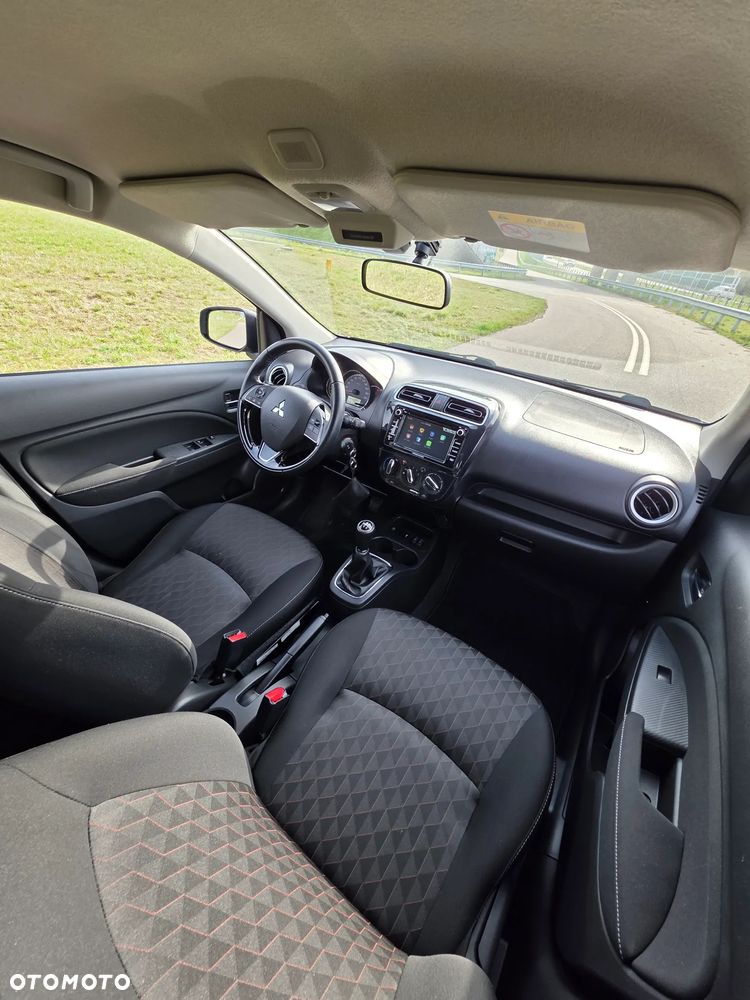 Mitsubishi Space Star AS&G 1.2 Spirit+ Black - 15