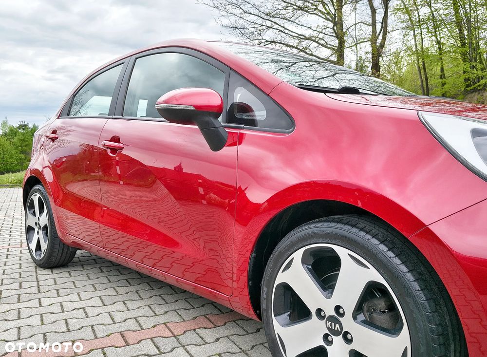 Kia Rio - 26