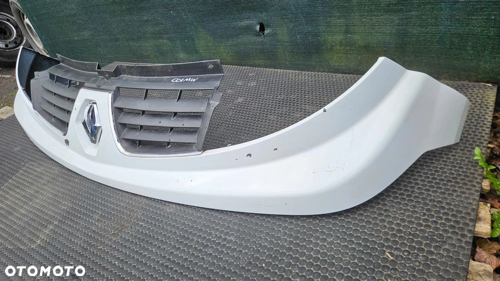 Atrapka 623100251R 93856152 Atrapa Gril Osłona Chłodnicy Kratki Emblemat Znaczek Renault Trafic II 2 Lift - 4