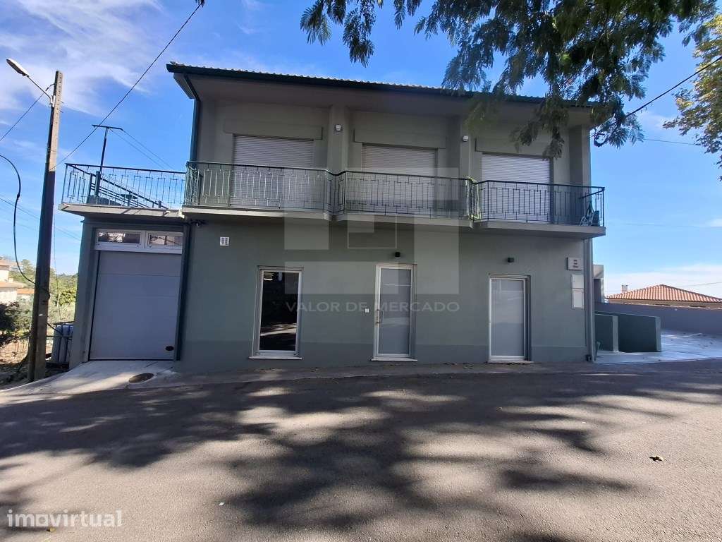 Fantástico Apartamento T1+1 Remodelado com Garagem - Cavernães, Viseu - Grande imagem: 3/37