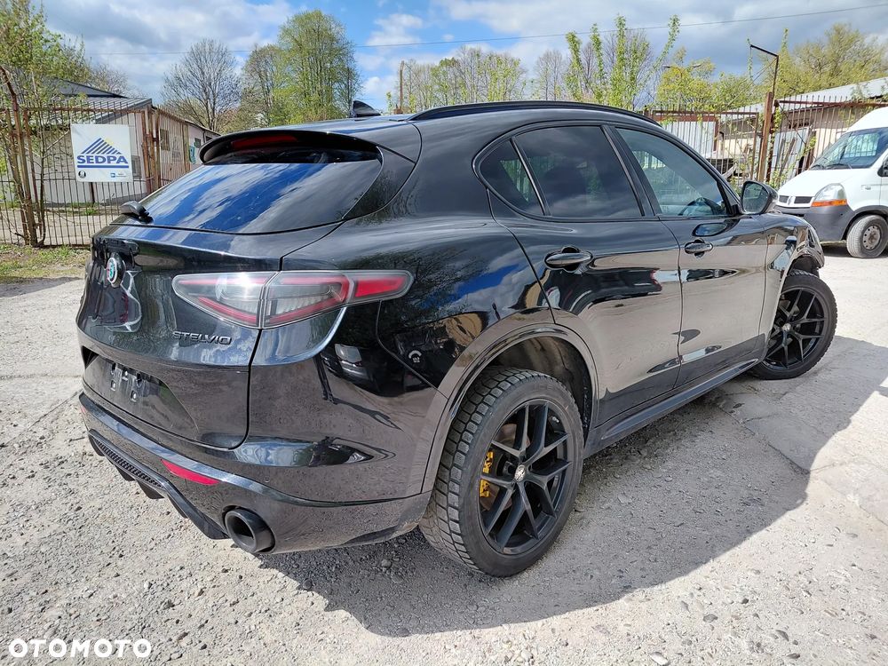 Alfa Romeo Stelvio 2.0 Turbo Veloce TI Q4 - 1