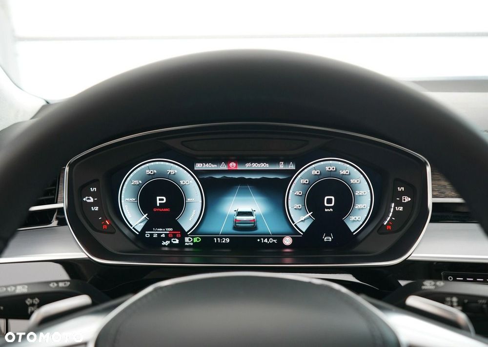 Audi A8 - 24