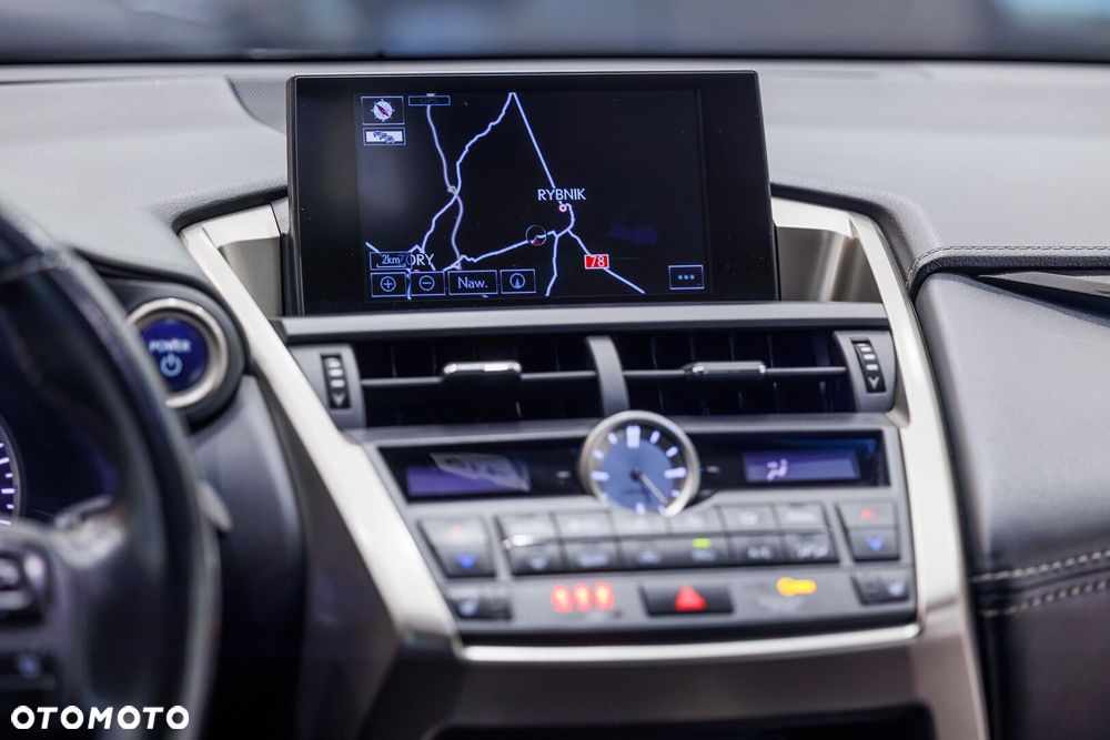 Lexus NX 300h Elite AWD - 23