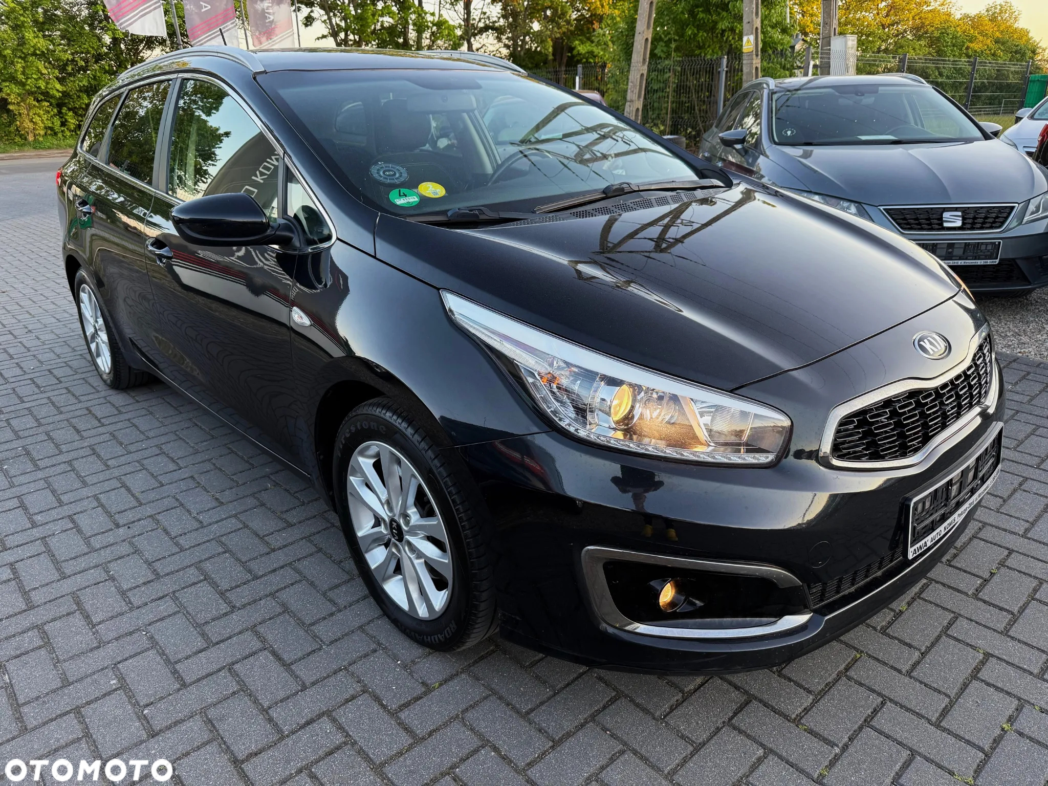 Kia Ceed 1.6 CRDi 136 ISG SW Platinum Edition - 3