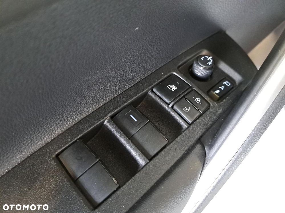 Toyota Corolla Cross 2.0 Hybrid Comfort - 33