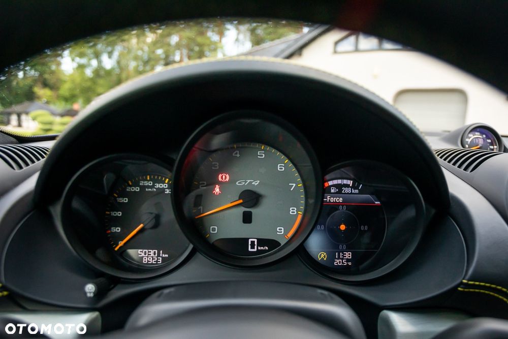Porsche 718 Cayman GPF GT4 - 34