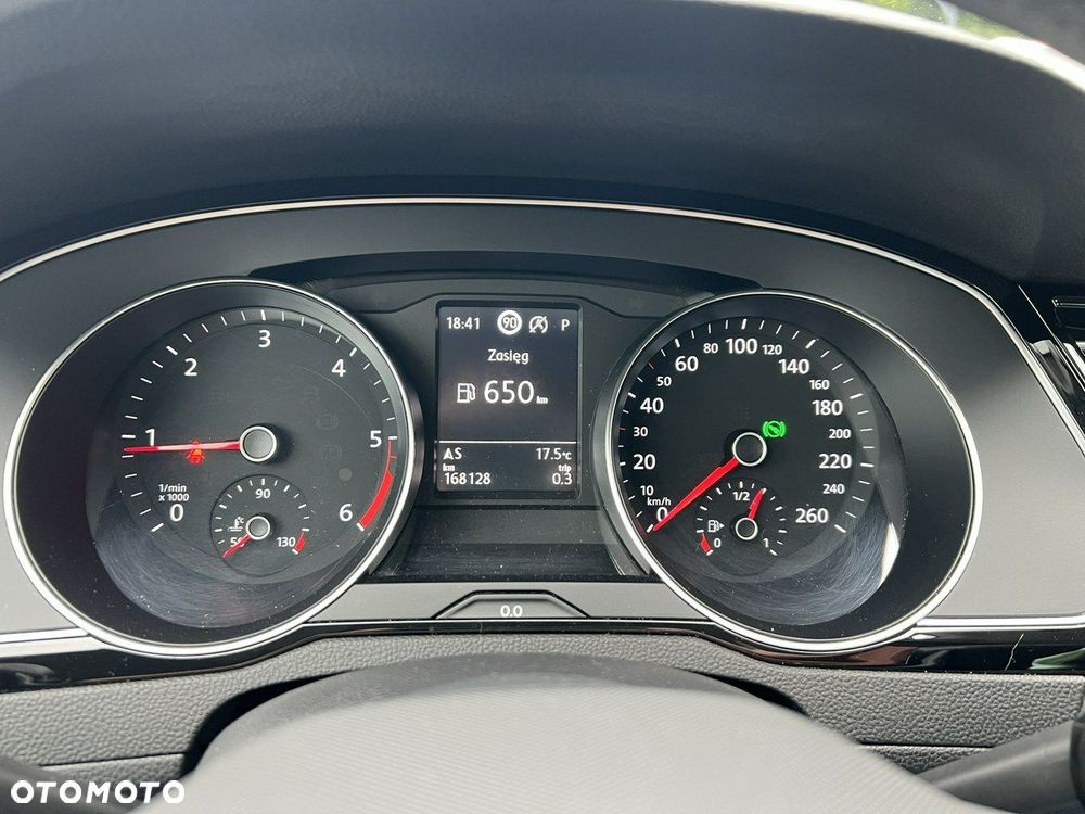 Volkswagen Passat 2.0 TDI EVO Business DSG - 30