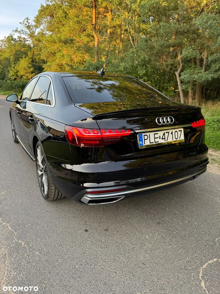 Audi A4 - 4