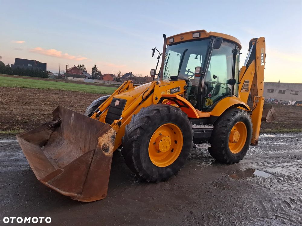 JCB 4CX - 1