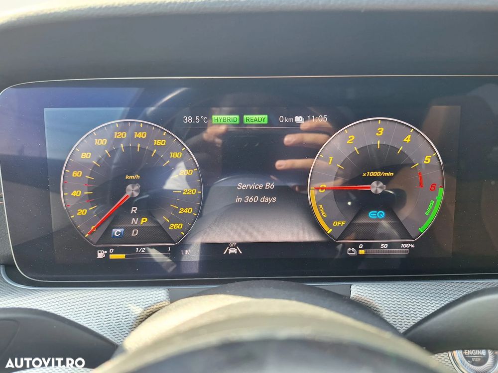 Mercedes-Benz E 300 de Aut. - 14