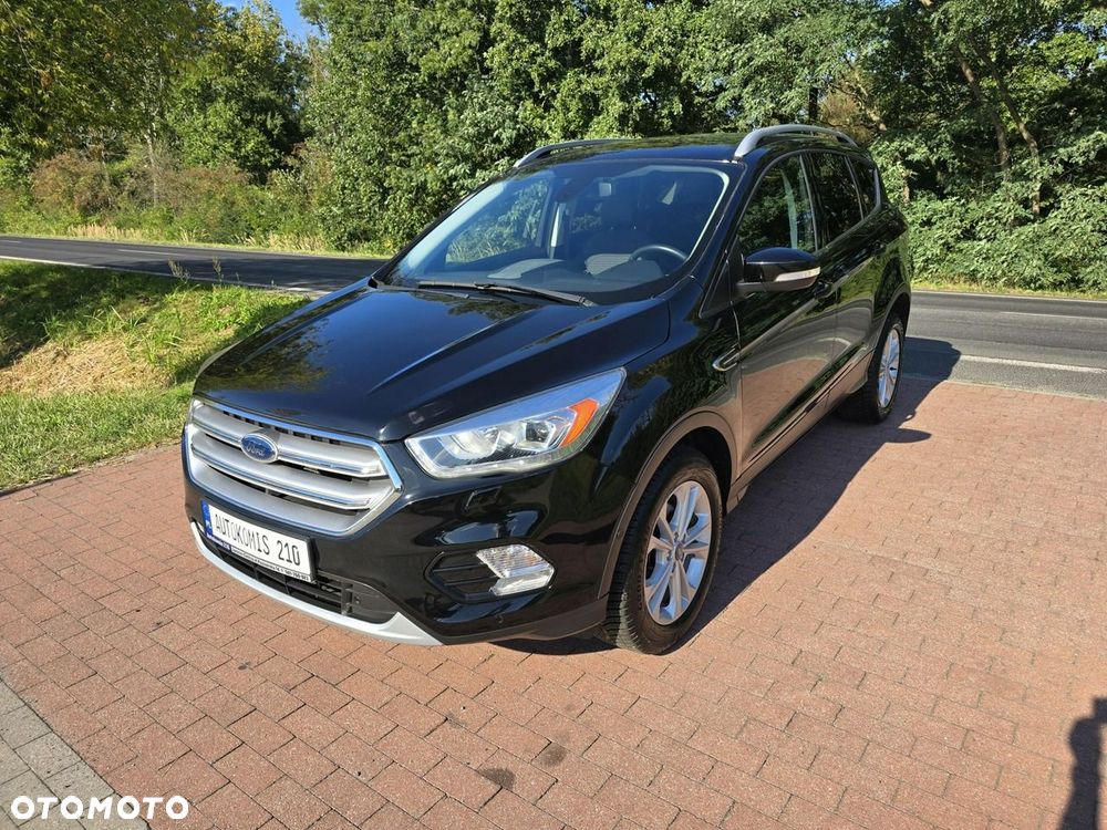 Ford Kuga - 1