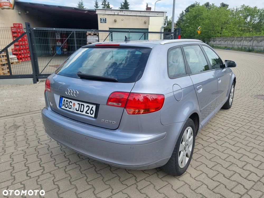 Audi A3 Sportback - 4